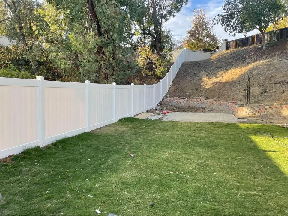 vinyl fence running up side yard in Sparks NV.