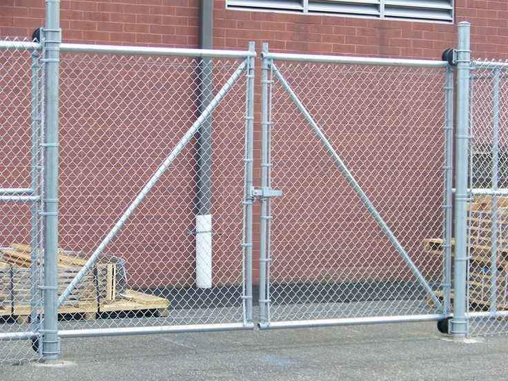 Commercial Chain link fence and gate installed at a warehouse in Reno NV
